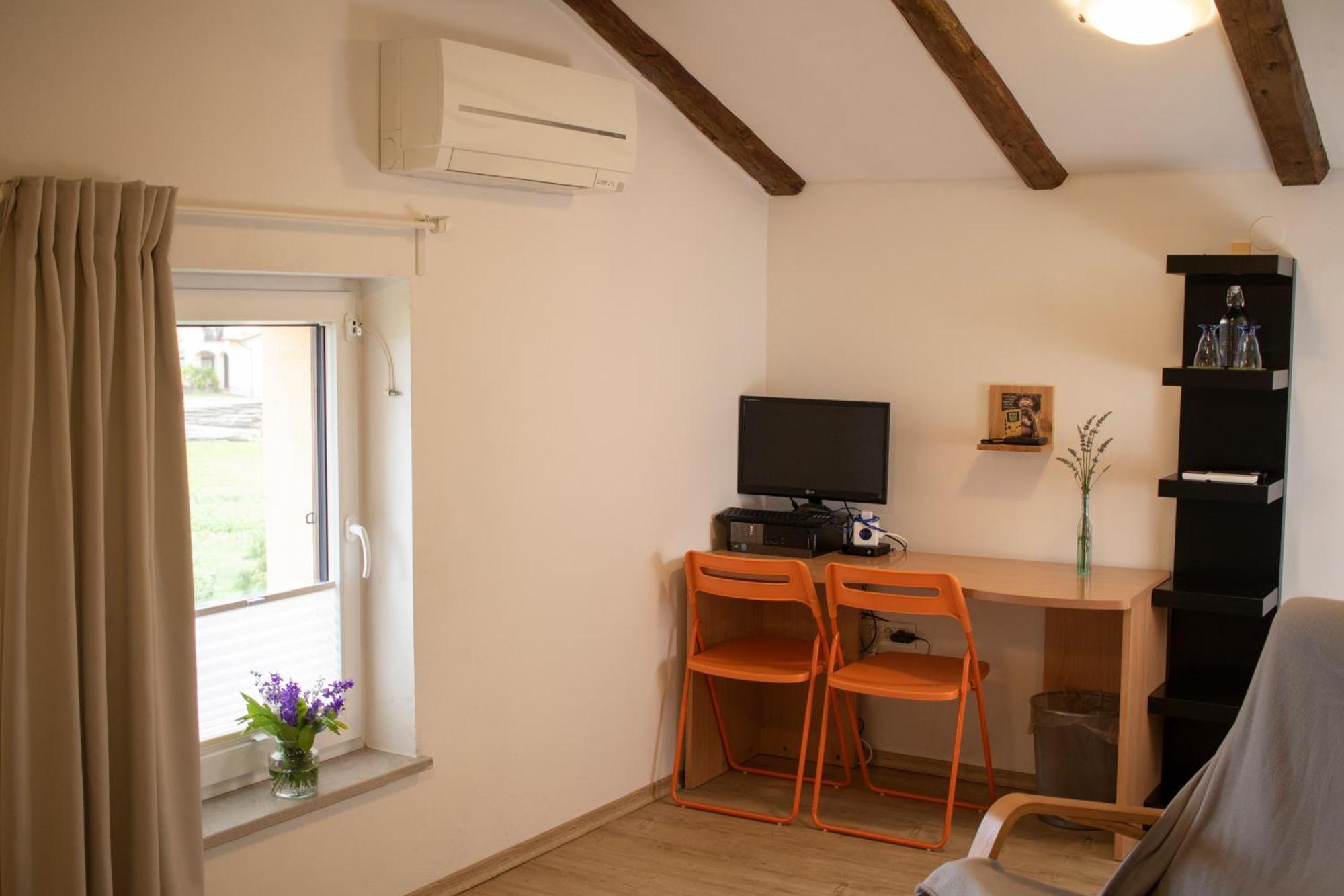 Borea Rooms - Sobe Budanje Vipava Exterior foto